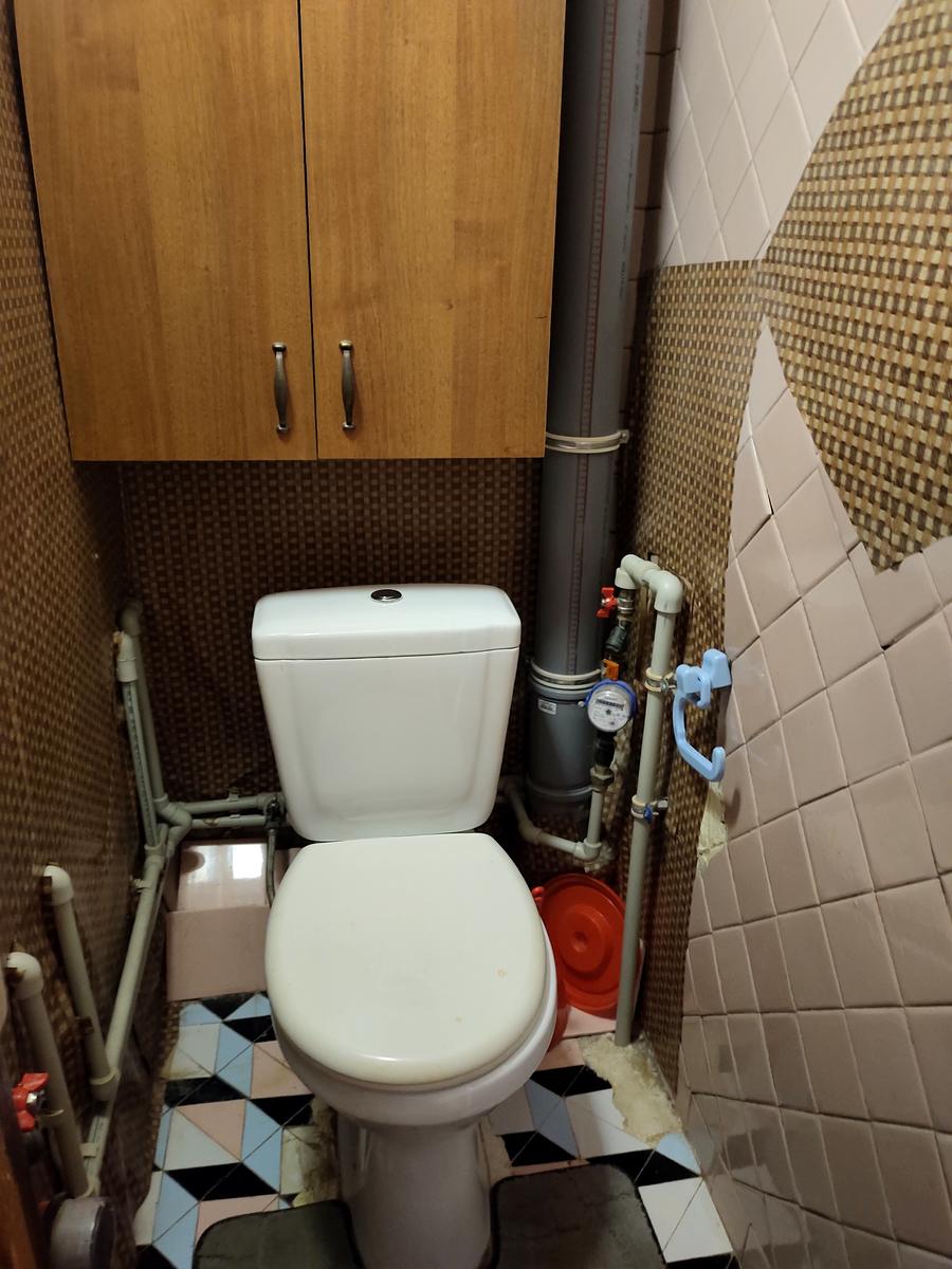 1866800276323921