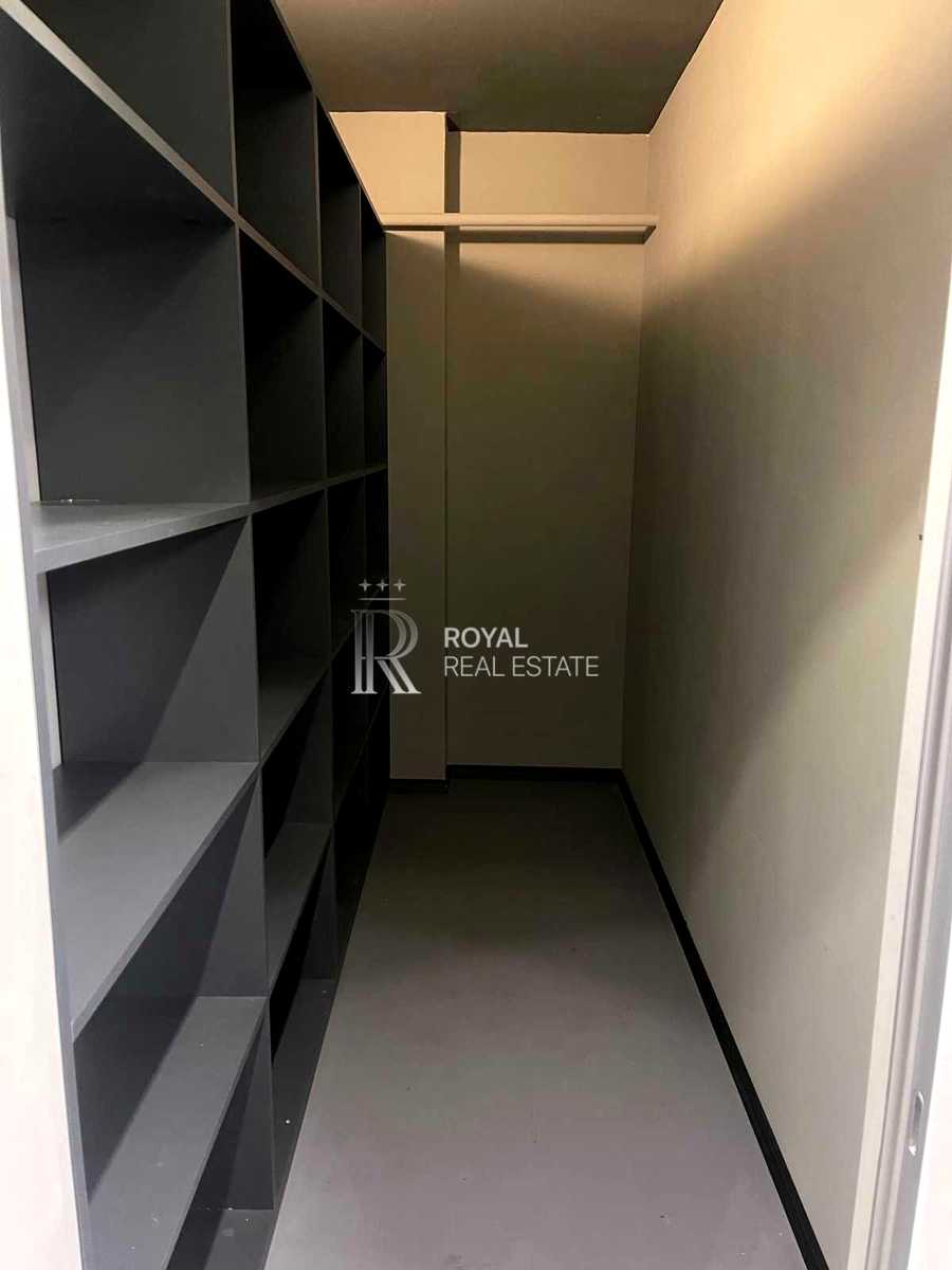 1866802627943274