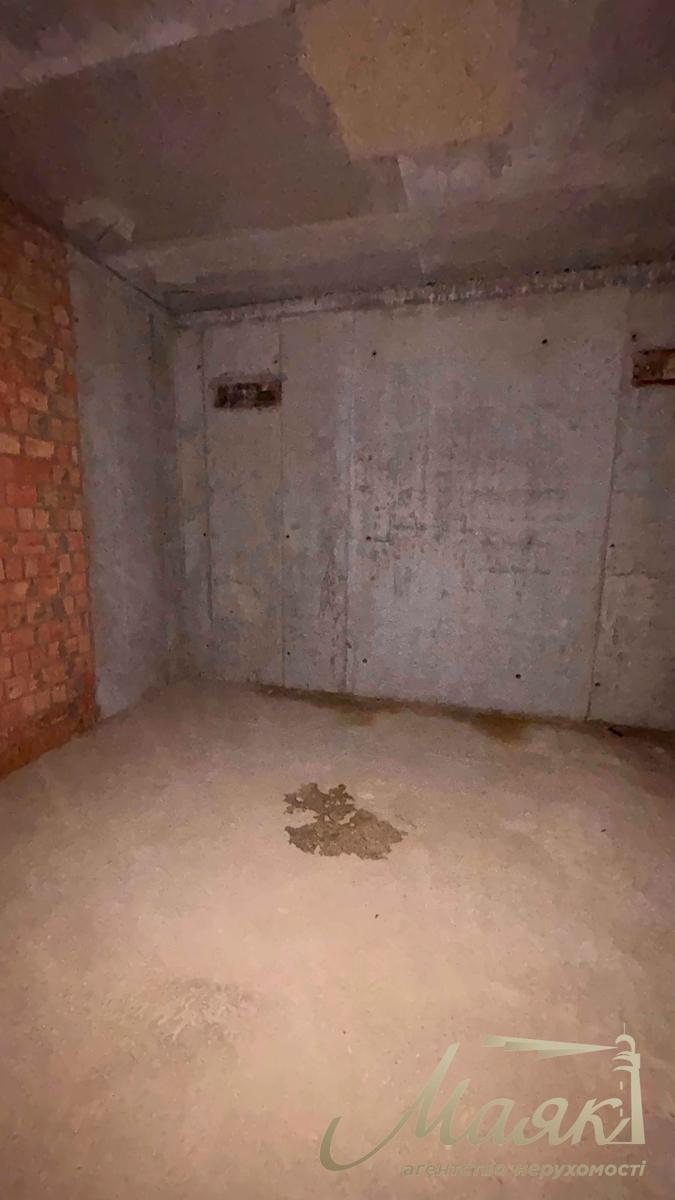 1866802867282321