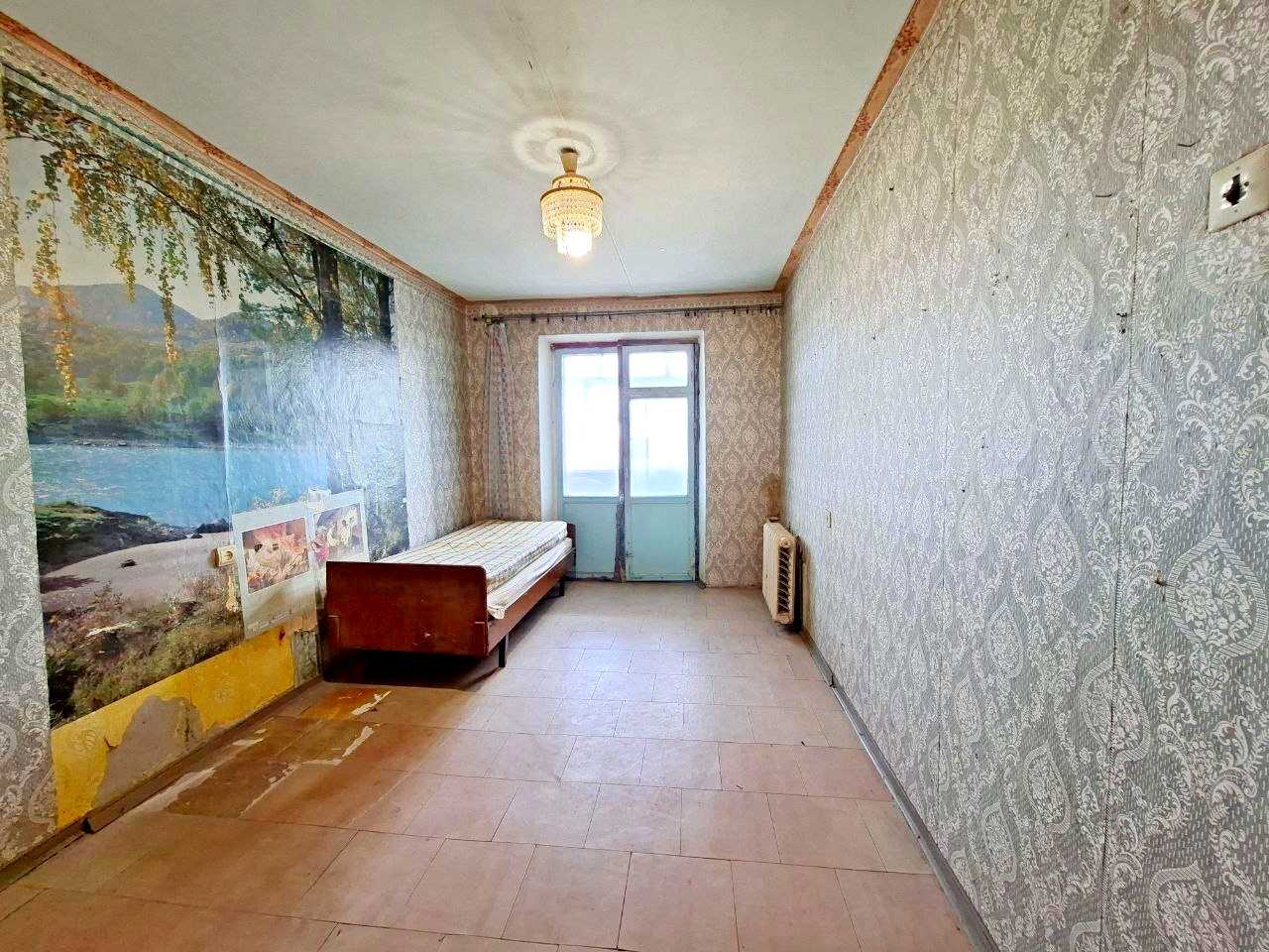 1866803945746480