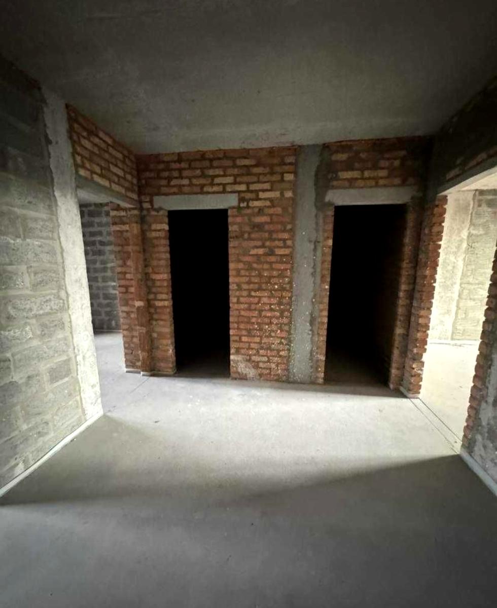 1866804726929121