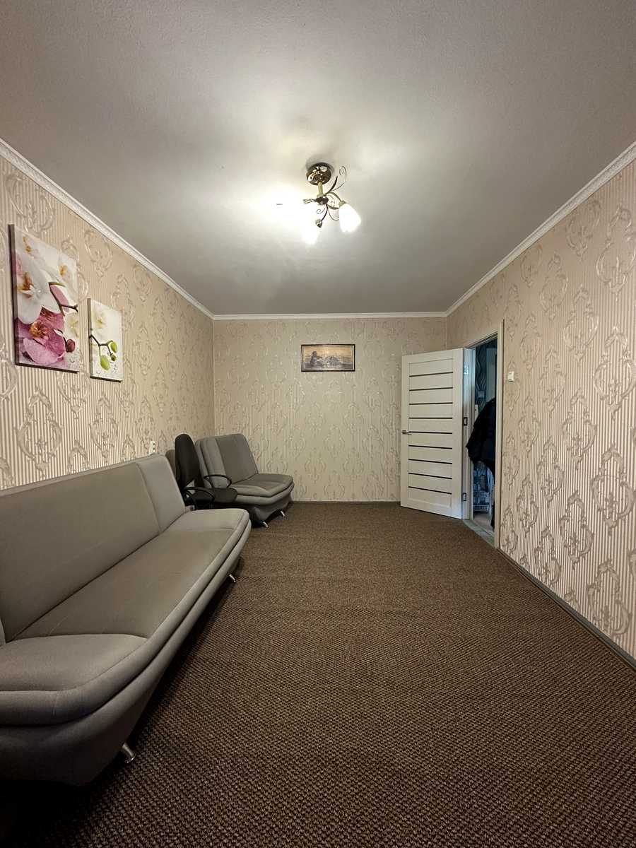 1866804738599678