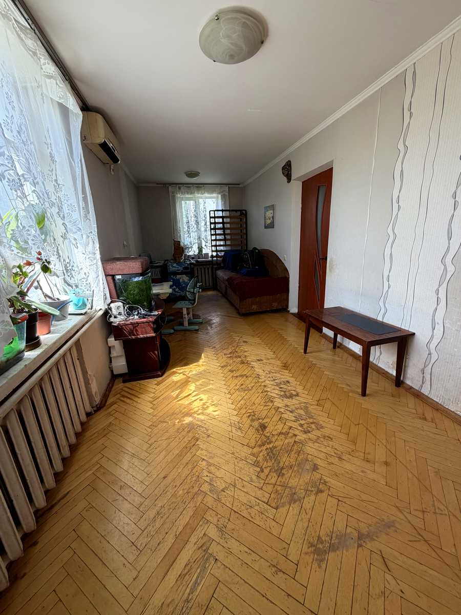 1866808466833981