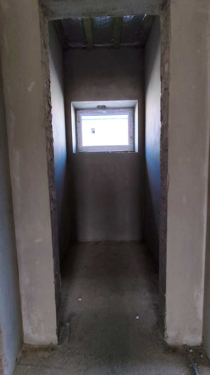 1866868302847604