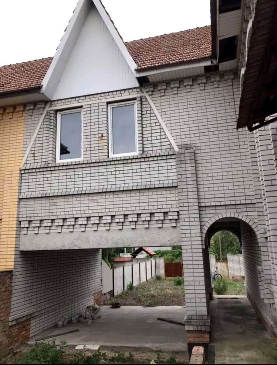 1866871741041205