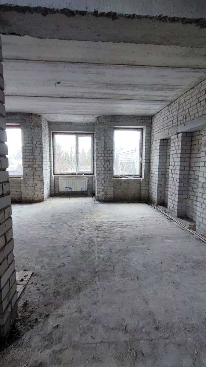 1866871855168205