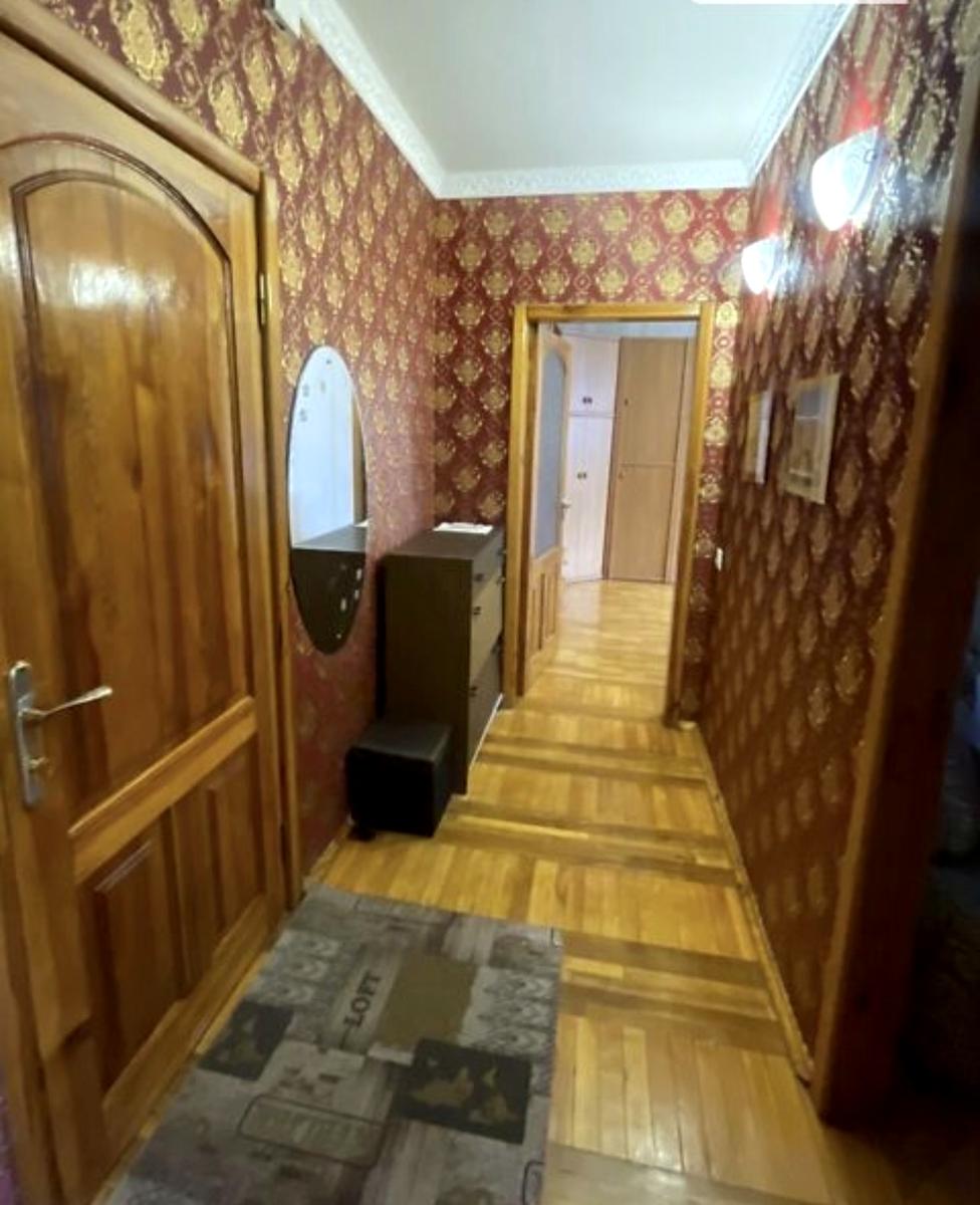 1866872006965711