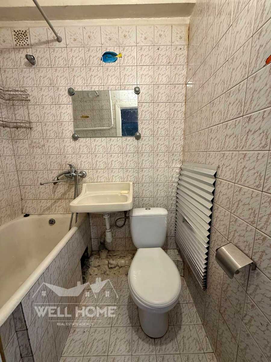 1866873563850030