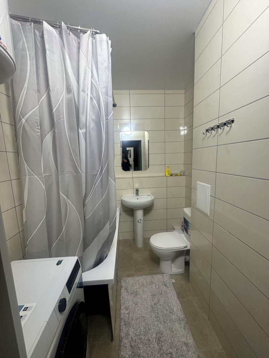1866875685325078