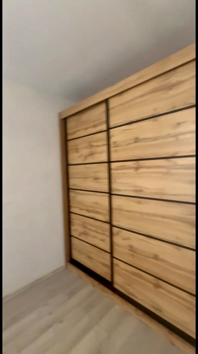 1866878627431000