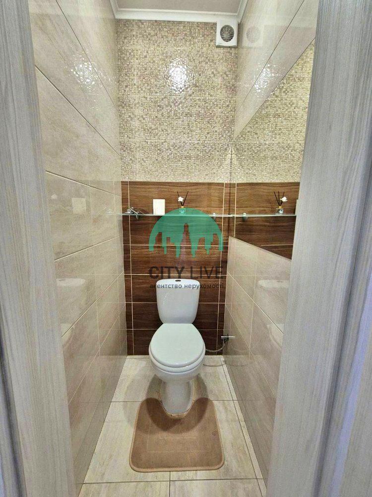 1866878987134638