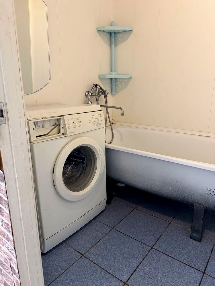 1866881799930680