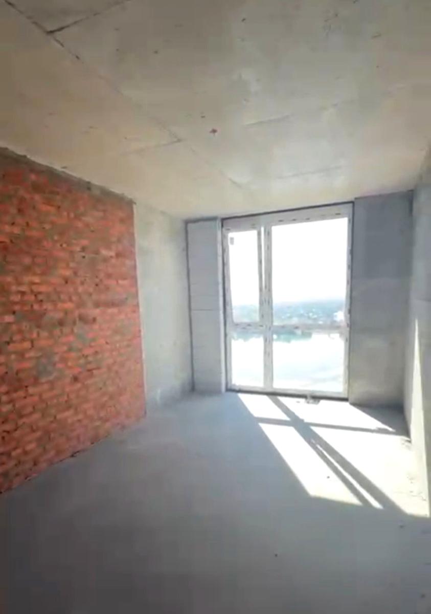 1866883805845138