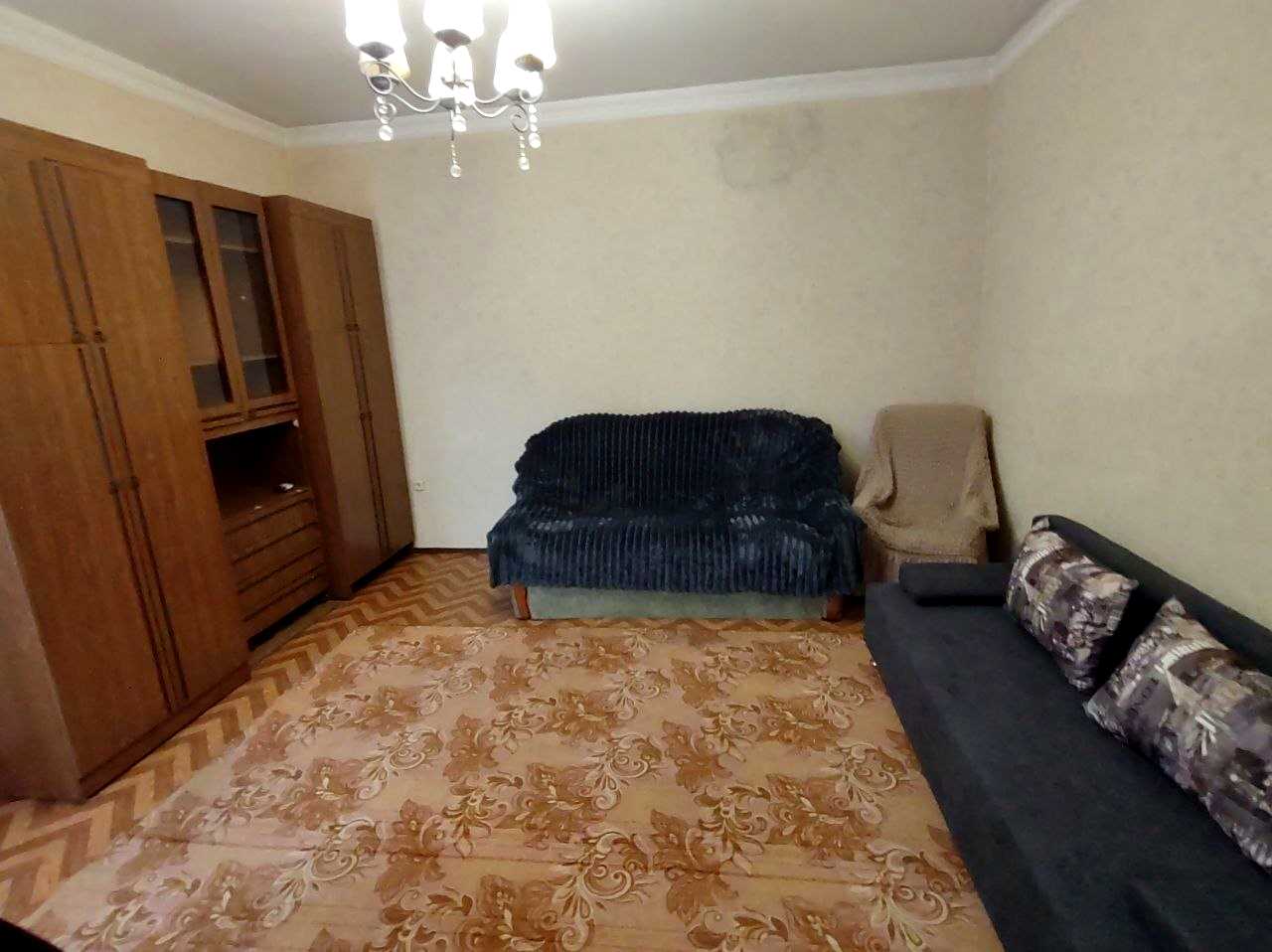 1866885544279845