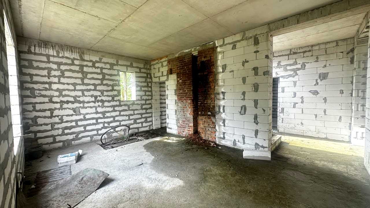 1866886748170529