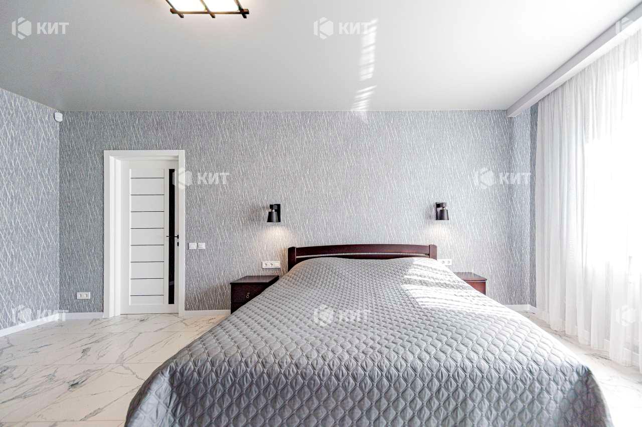 1866886760707123