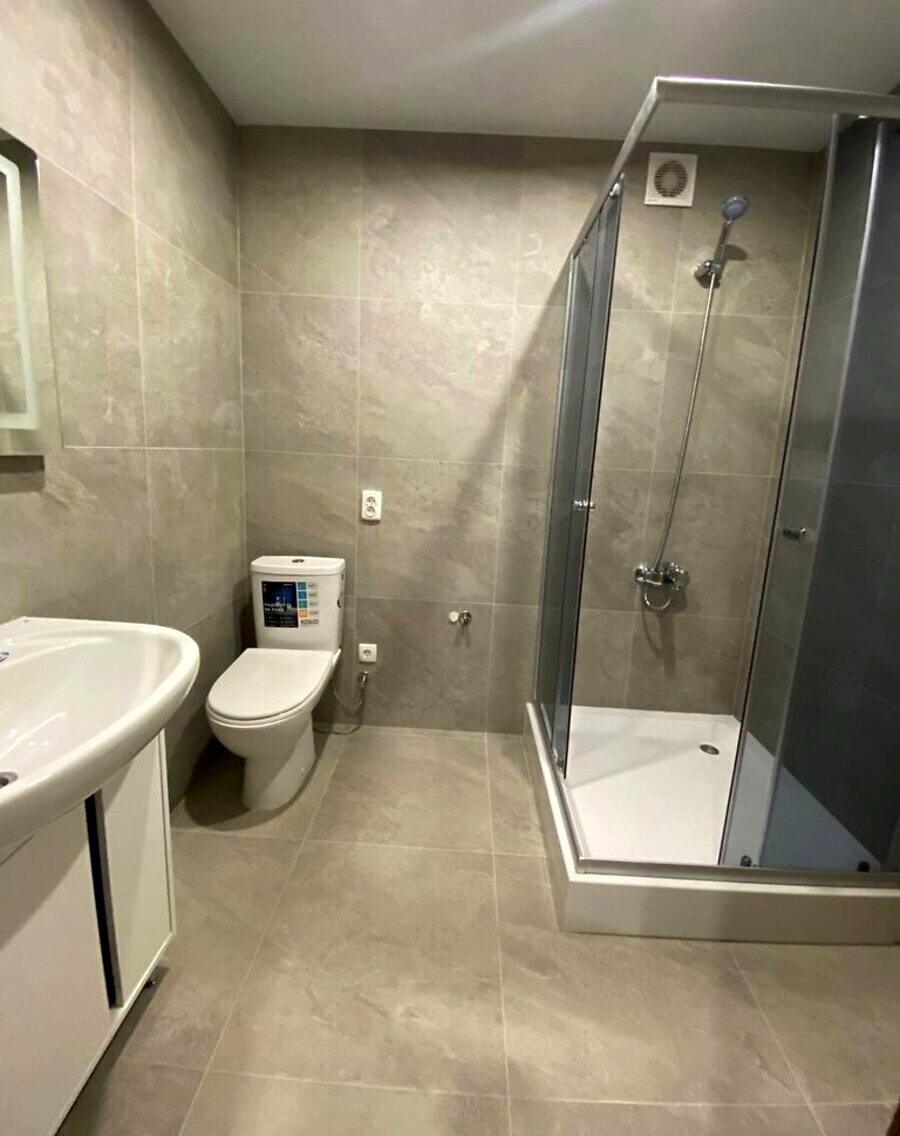 1866889622184238