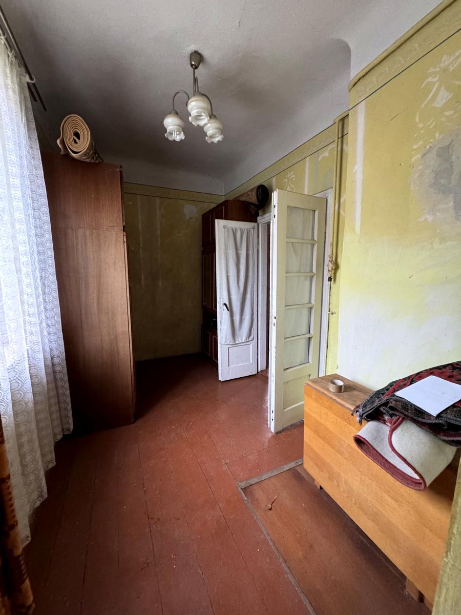1866891803362575