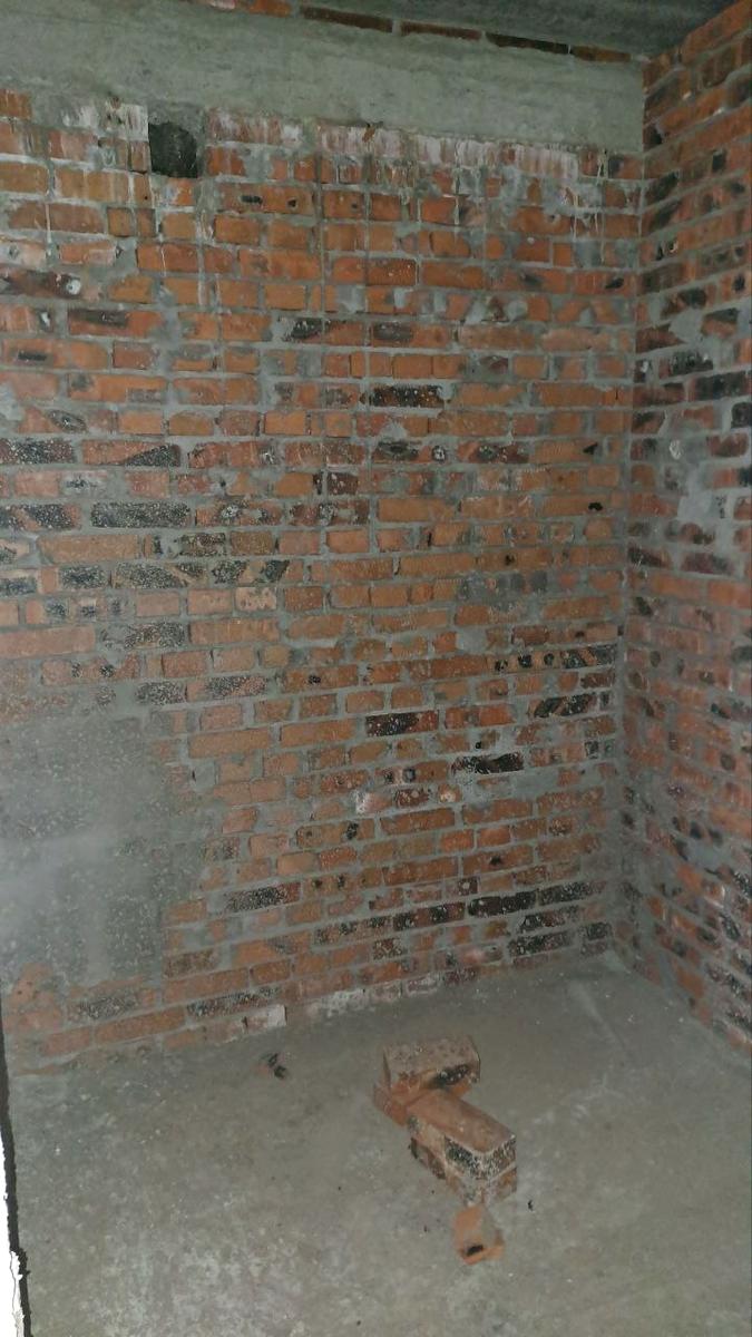 1866898179800600