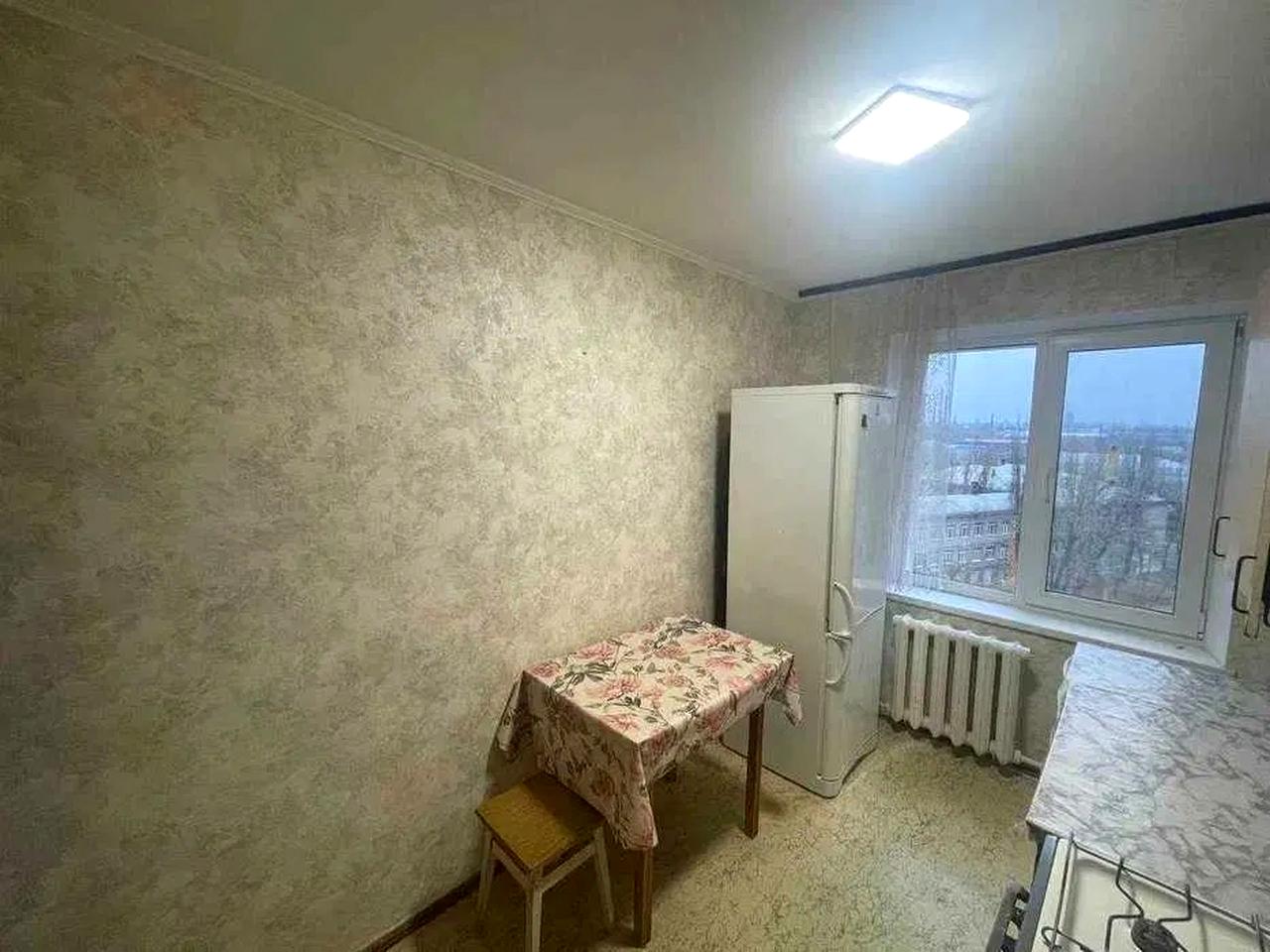 1866918608414453
