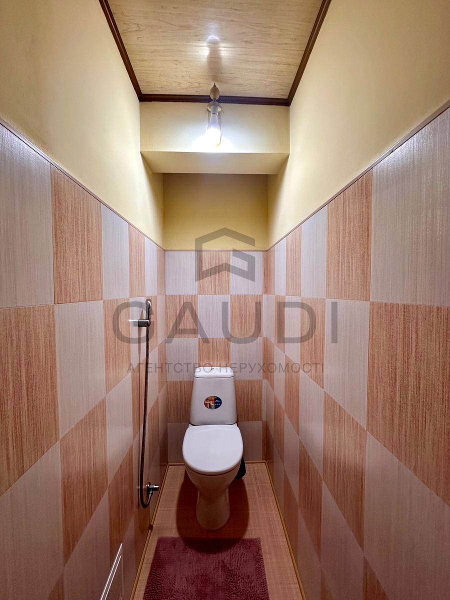 1866941624087538