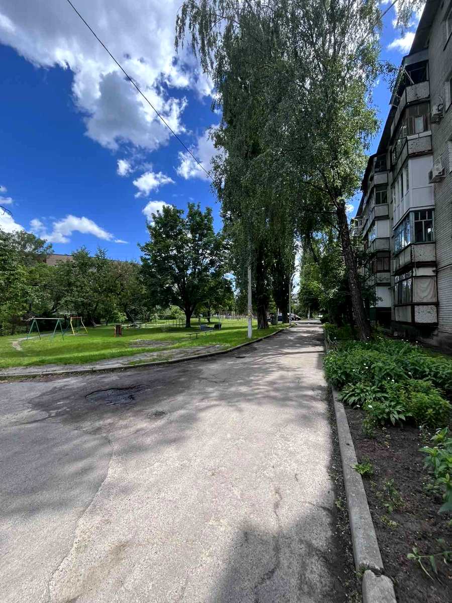 1866964134012552