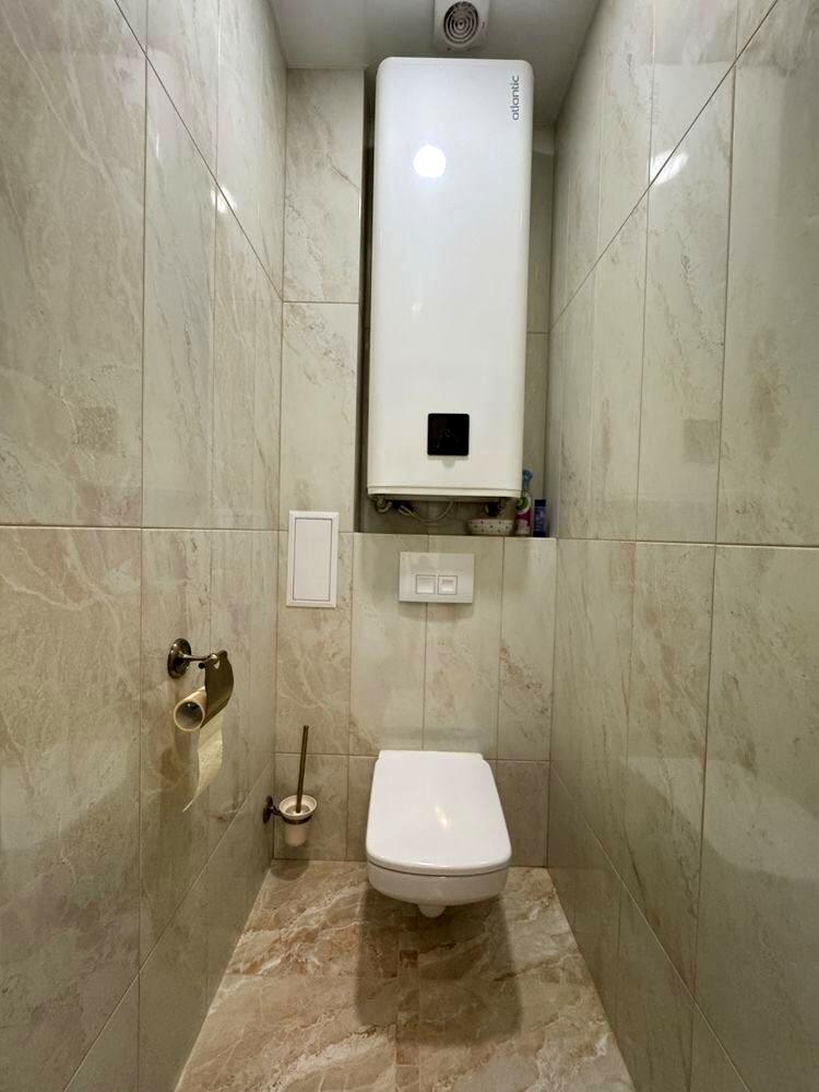 1866964280546744