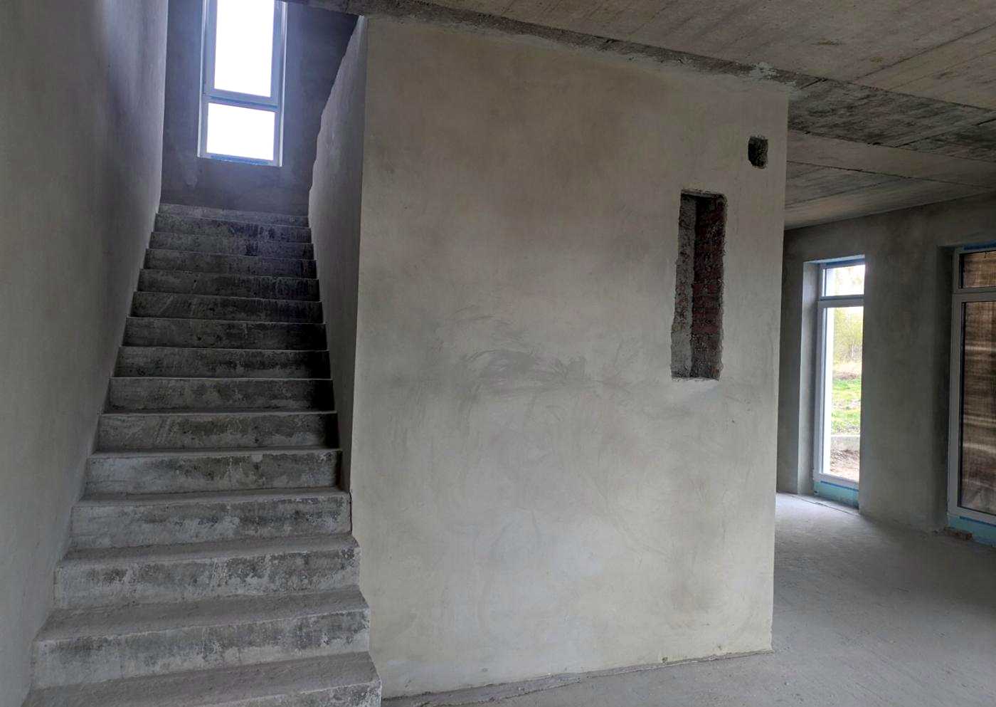 1866964496780641
