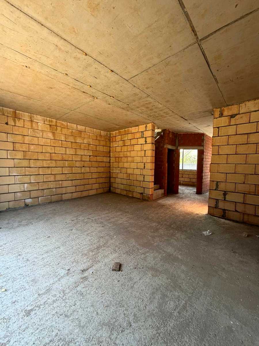1866967587093326