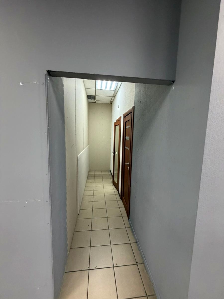 1866969422942905