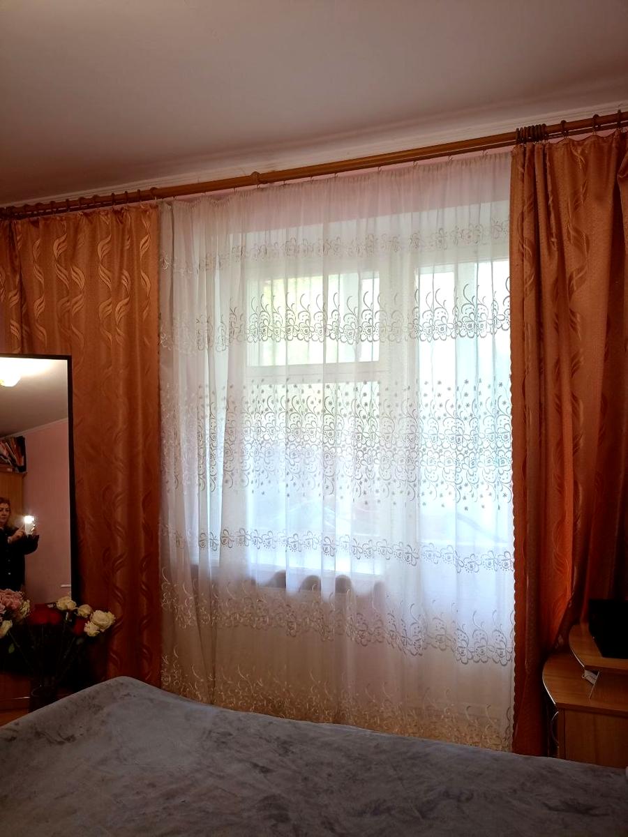 1866971061374885