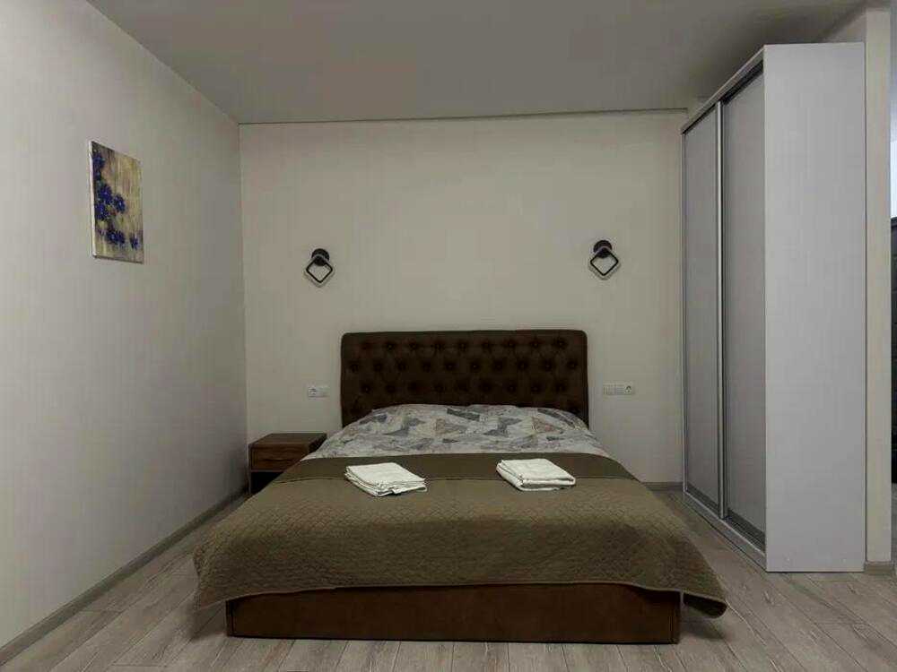 1866971173098142