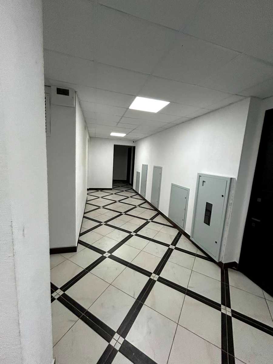 1866971577393152