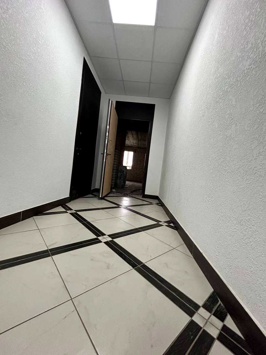 1866971577401383