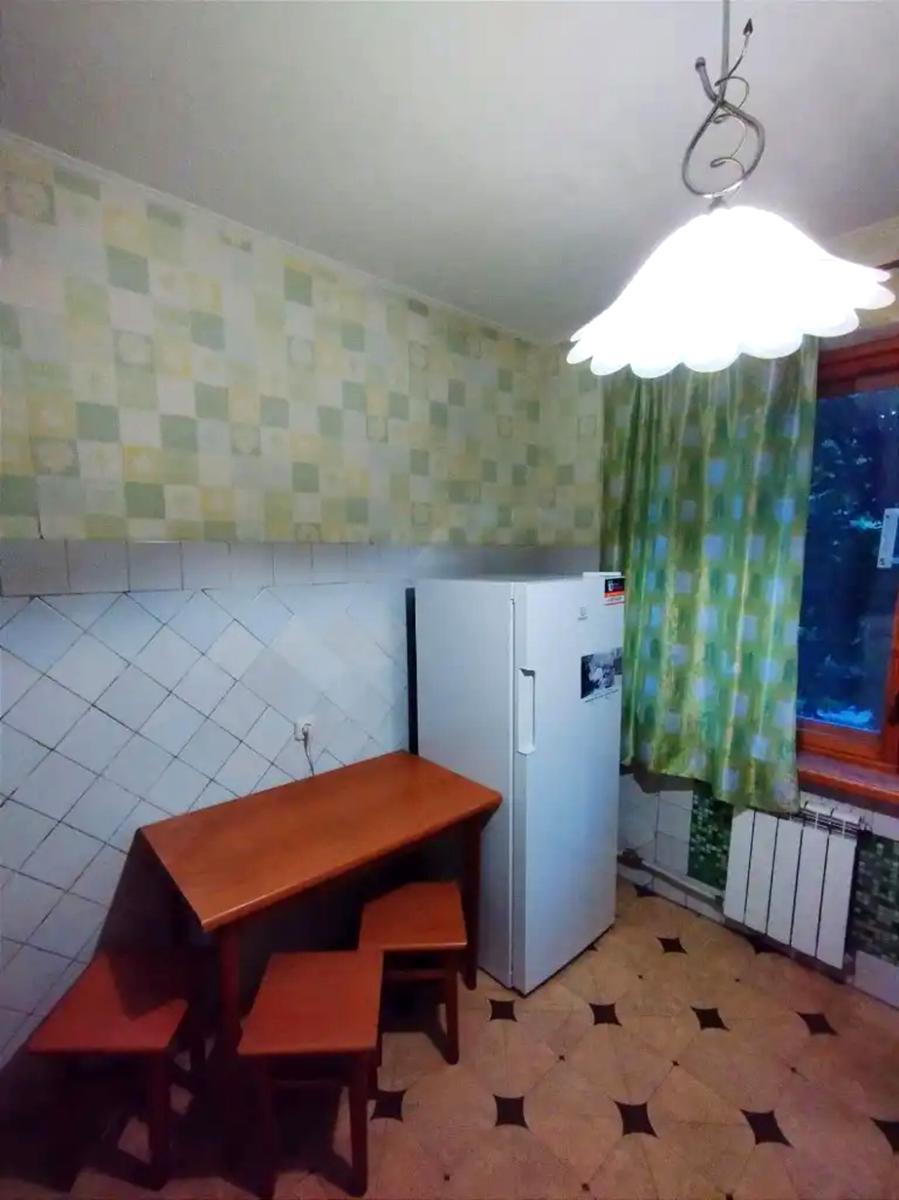 1866972886637235
