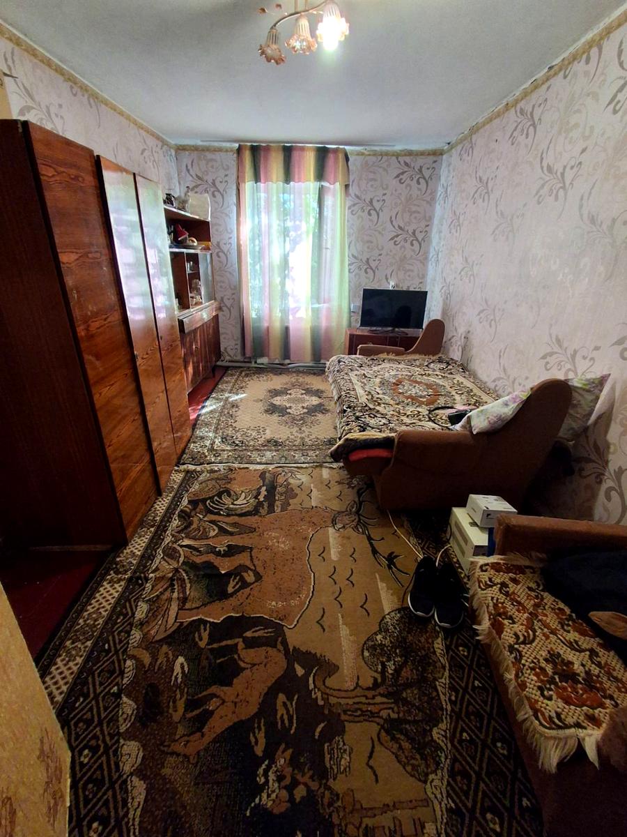 1866977770382550