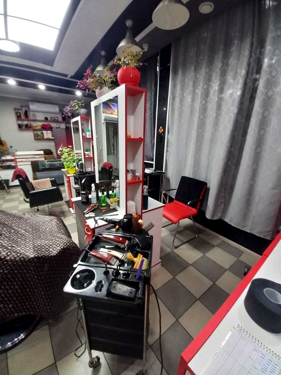 1866978135400728