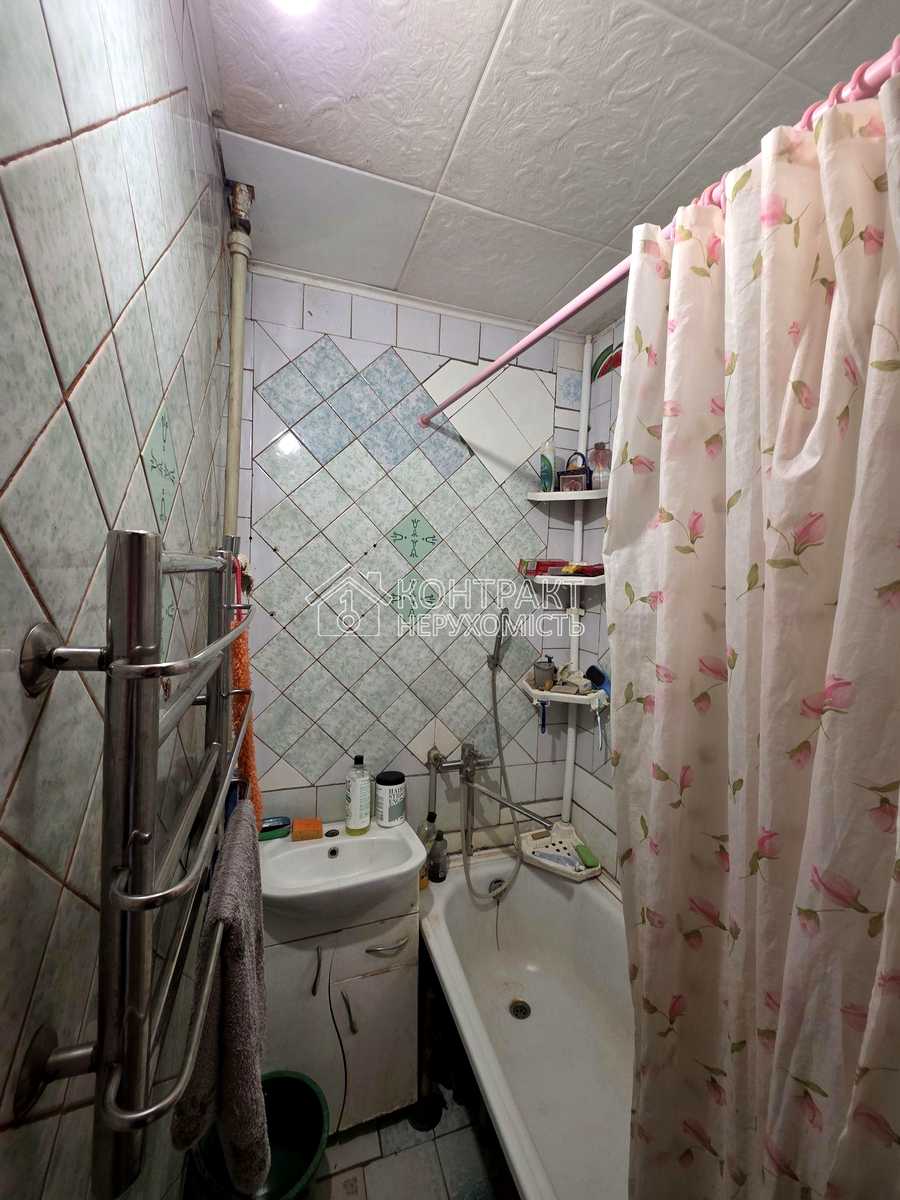 1866986107986782