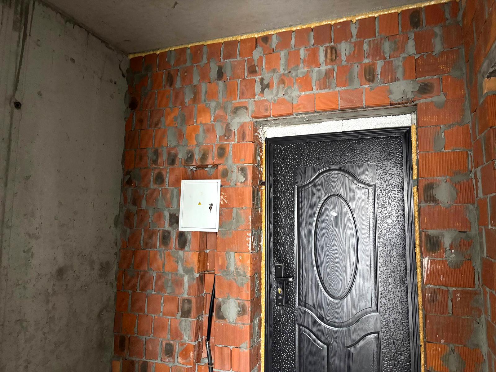 1866986302563007