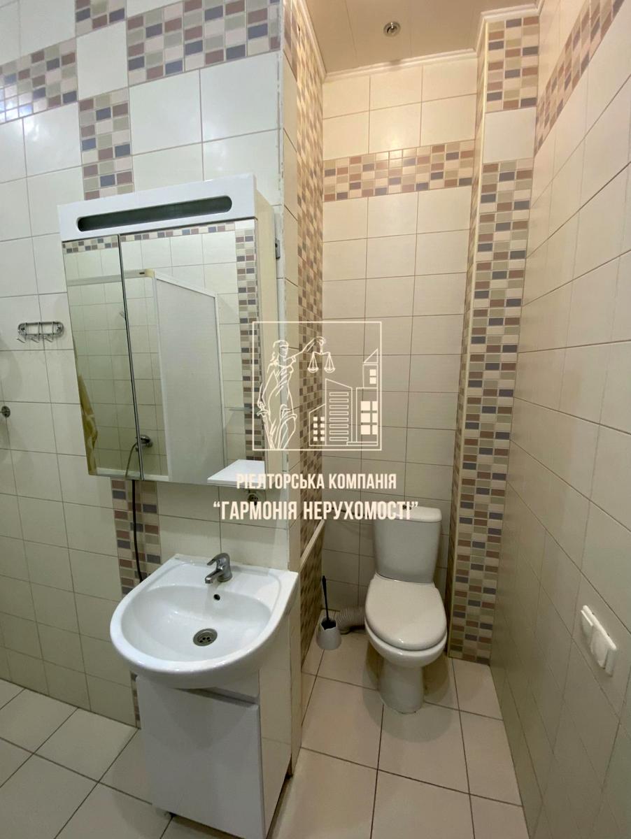 1866989958637469