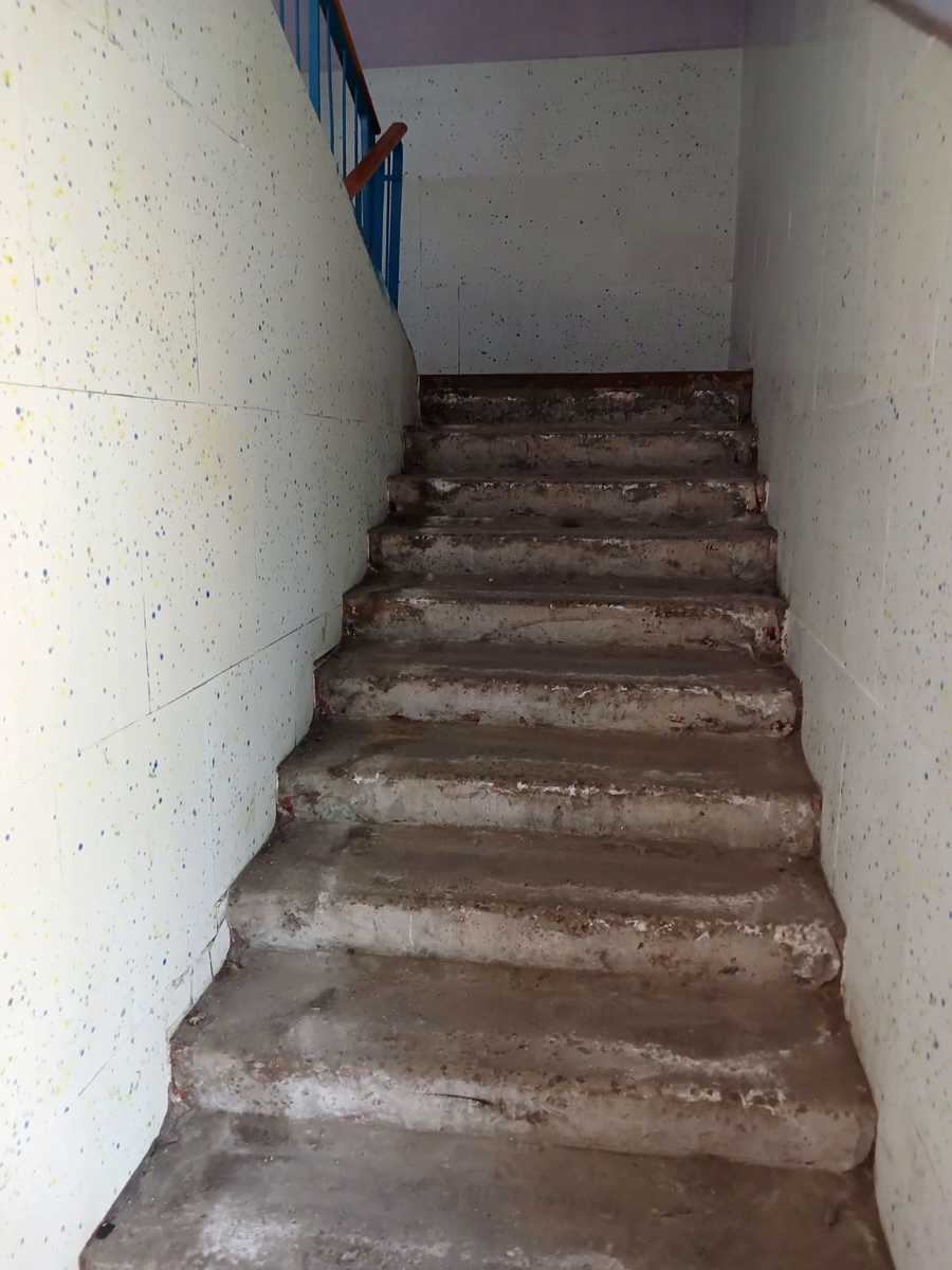 1866993249828735