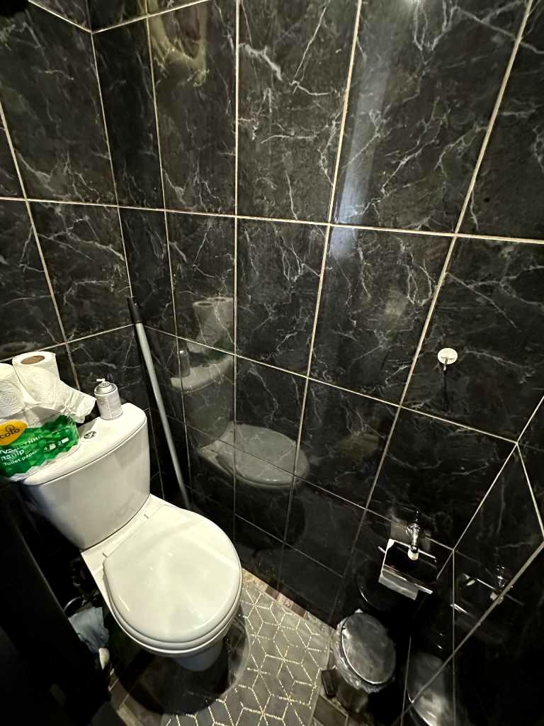 1866994154928255