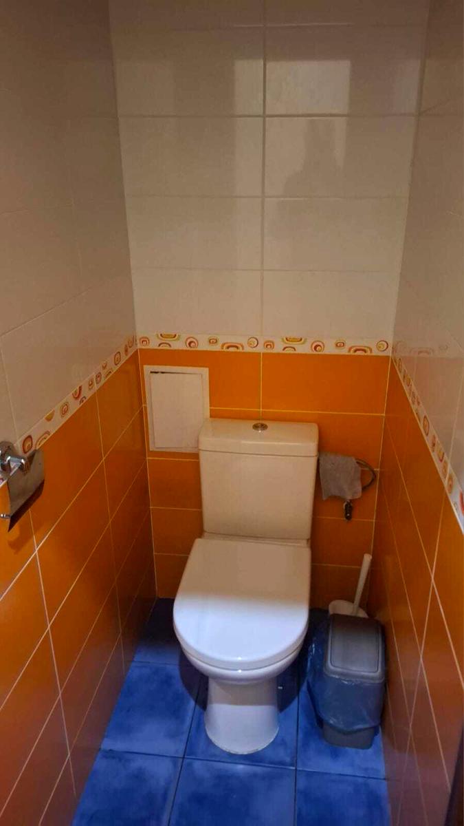 1866997057767916