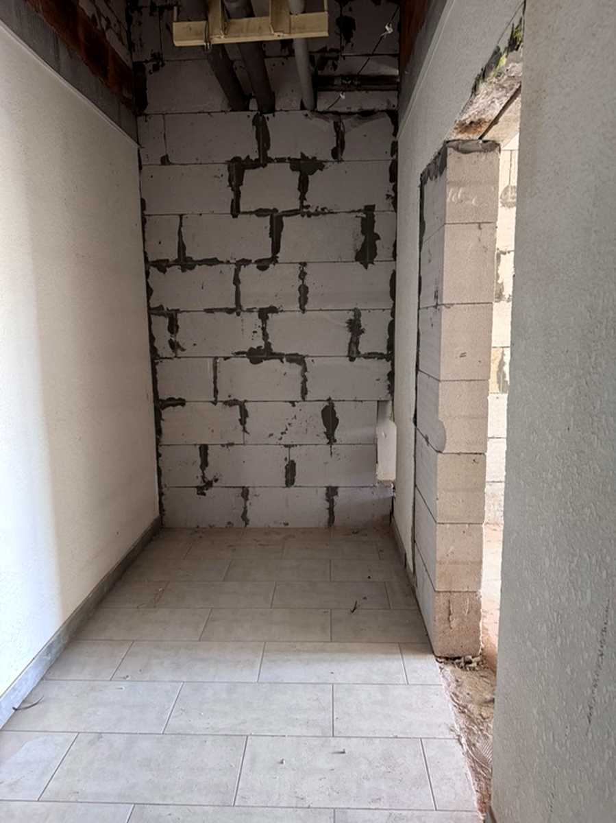 1867050999211844