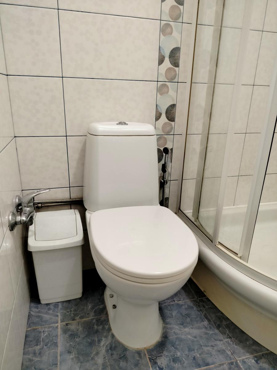 1867055273752342