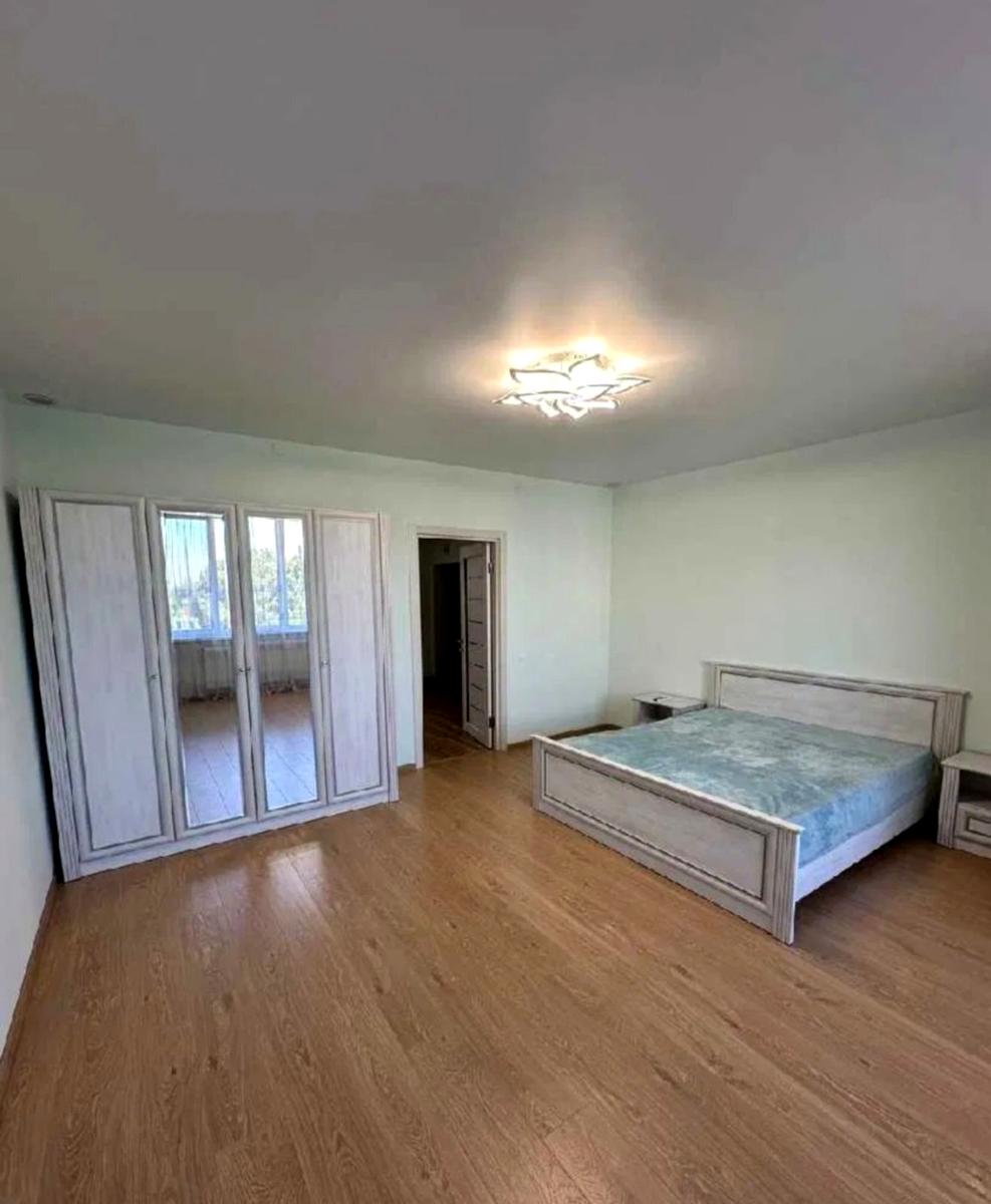 1867056471870202