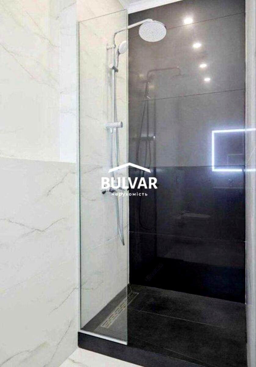 1867060063642507