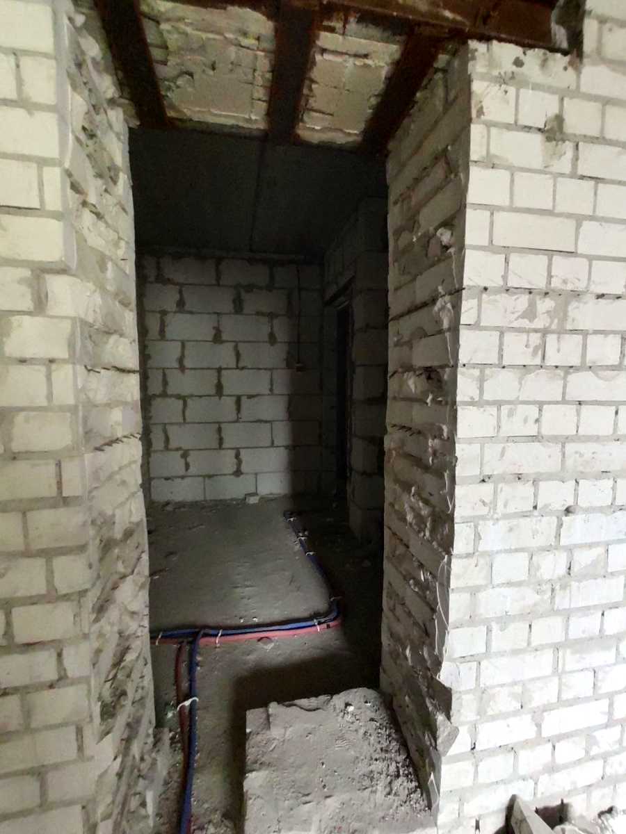 1867061845245428