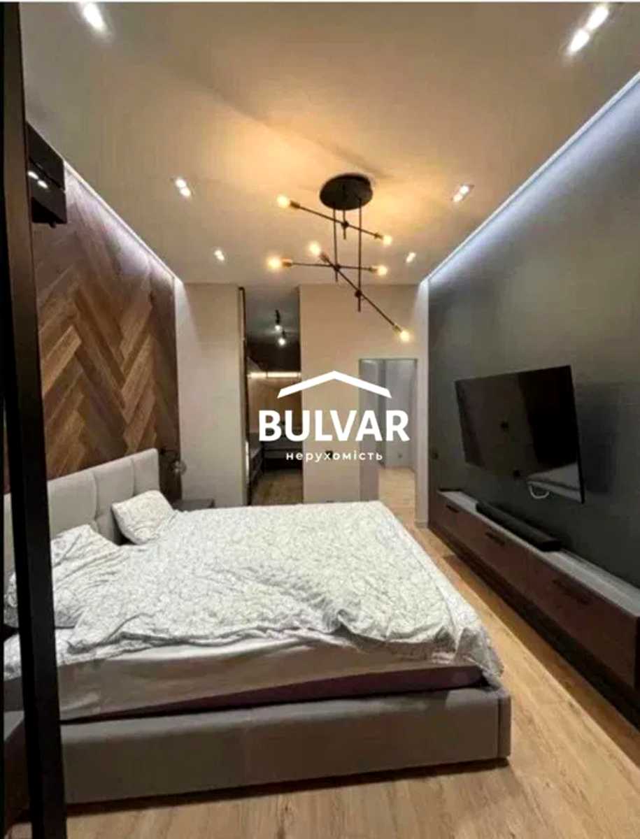 1867063117643971