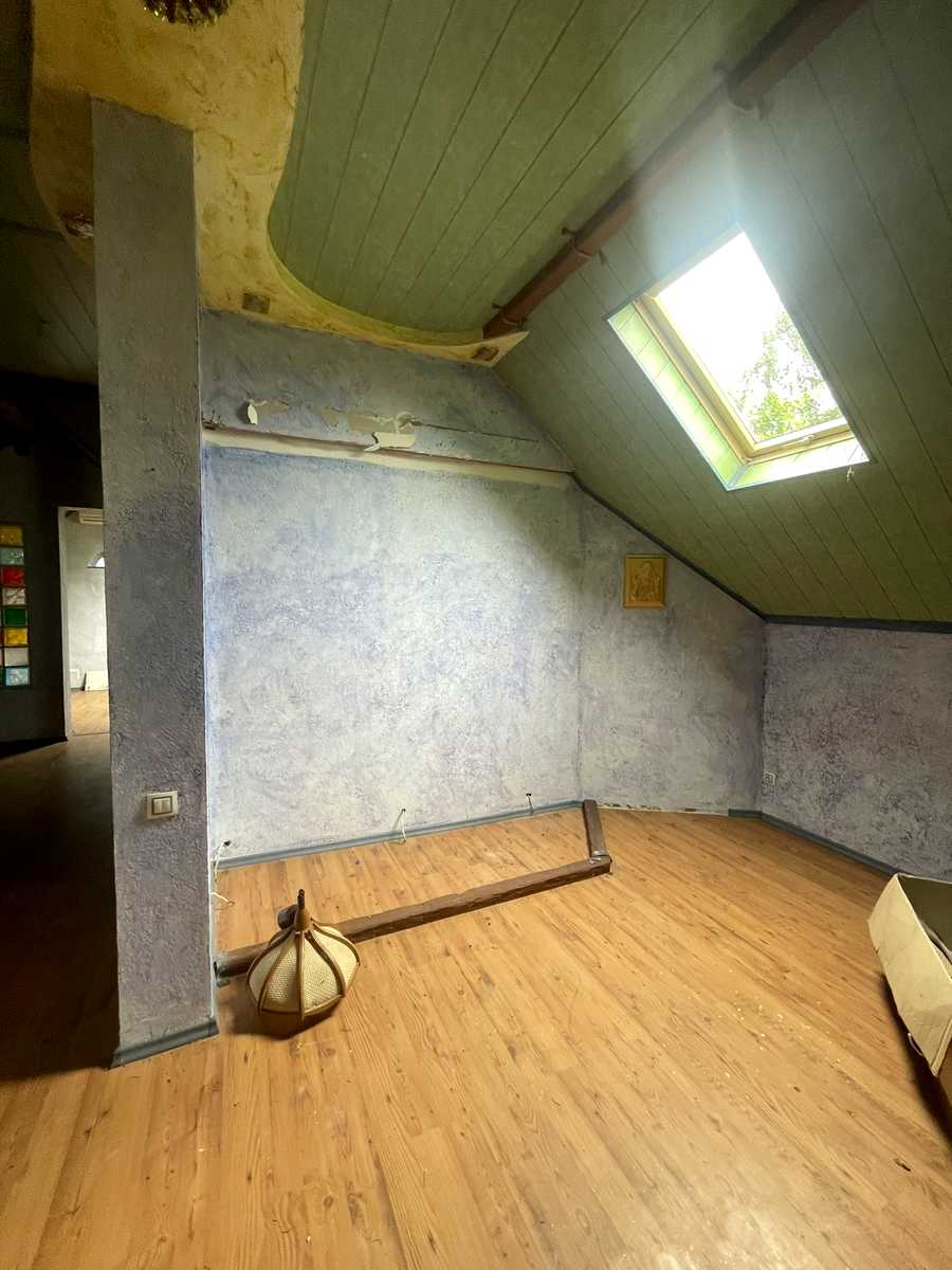 1867065231517785